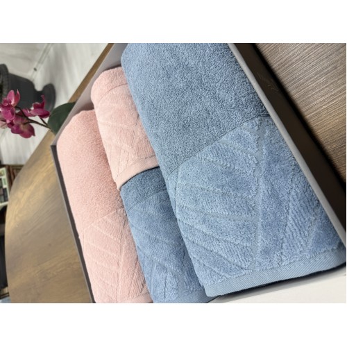 KISMİ KADİFE HAMAM TAKIMI PİRAMİT DESEN %100 PAMUK 50-90 2 ADET+90-150 2 ADET 2